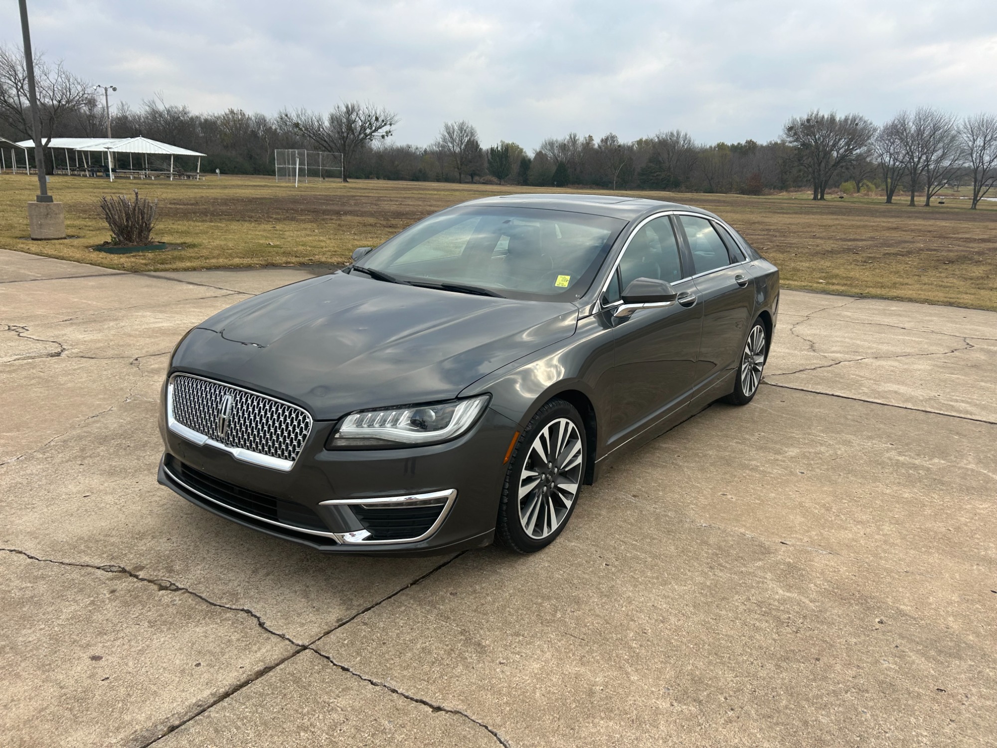 photo of 2017 LINCOLN MKZ SELECT FWD